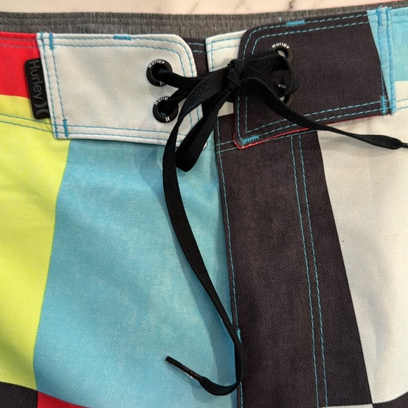 Hurley NWT men’s sz 33 waist boardshorts - Picture 7 of 7